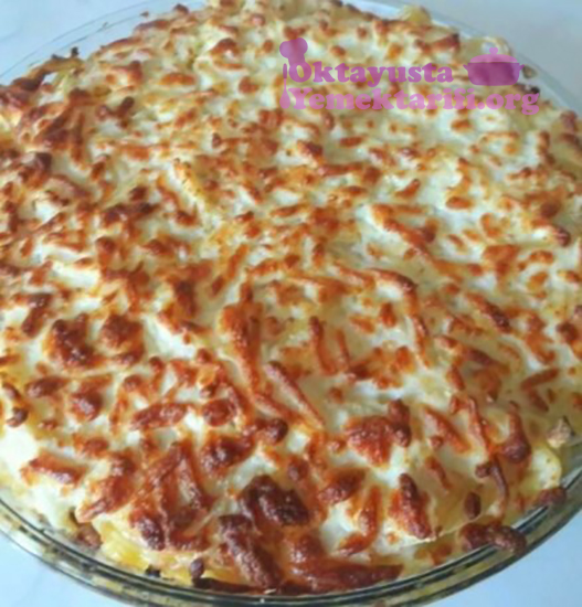 Fırında Beşamel Soslu Kıymalı Makarna
